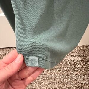 Lulu lemon hold tight top